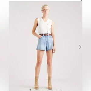 Levi’s High Loose Short Size 31